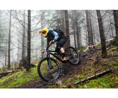 Patrik z děčínské prodejny jezdí na ENDURU