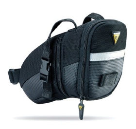 Aero Wedge Pack Medium pásky