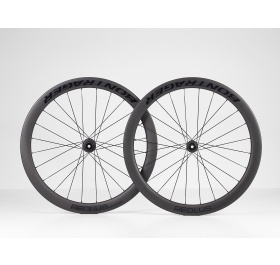 Bontrager Aeolus Elite 50 TLR zapletená kola