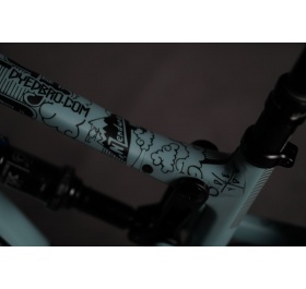 DYEDbro Aotearoa ochranná folie